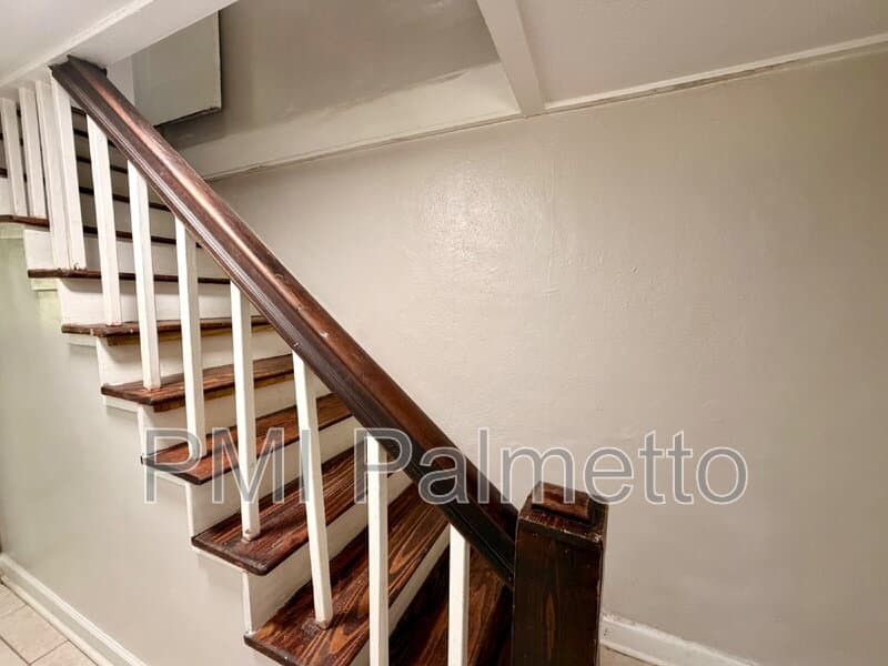 Columbia House: 1304 Mount Vernon Street