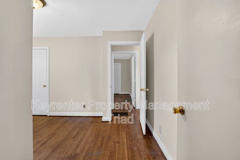 Winston Salem House: 1416 Clark Ave