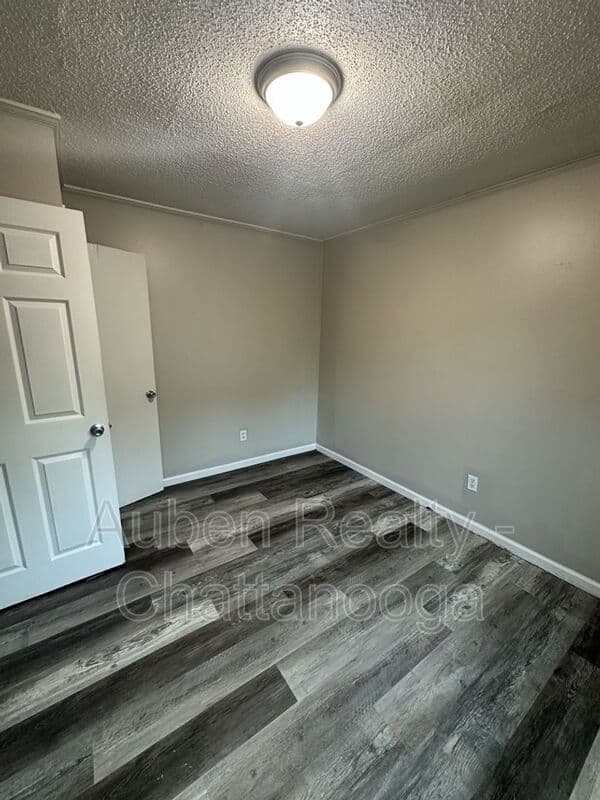 Rossville House: 304 James Street