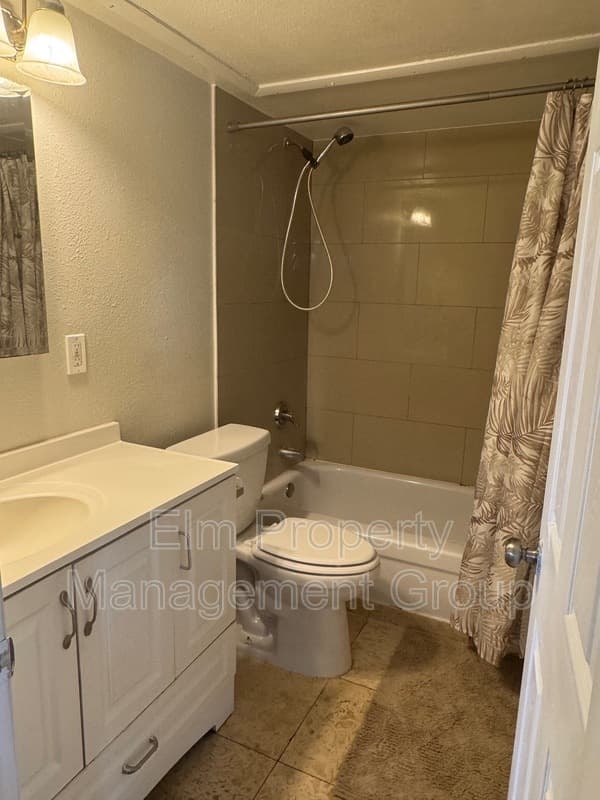 Las Vegas Condo: 615 South Royal Crest Circle - 24
