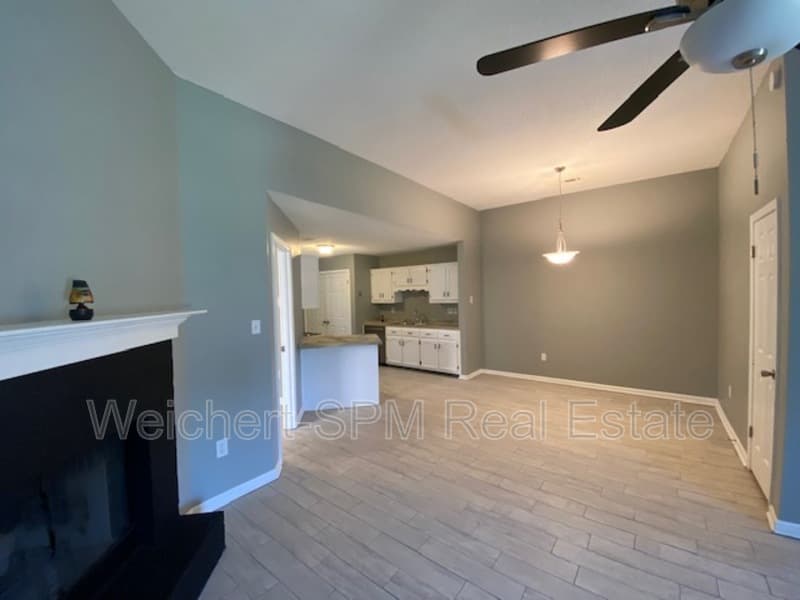 Memphis House: 5508 Emerald Hills Drive