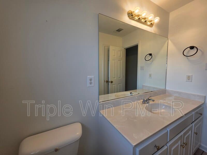 Cabot House: 26 Stonewood Drive