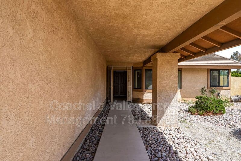 Palm Desert House: 43922 Warner Trail
