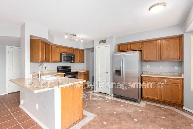 Gilbert House: 1729 W Harvard Ave