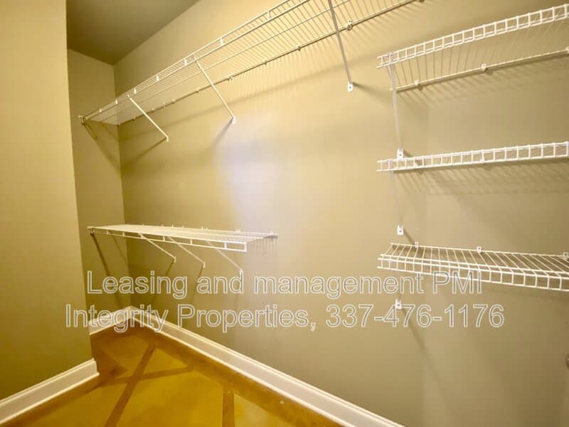 Baton Rouge Condo: 888 S Kenilworth Pkwy
