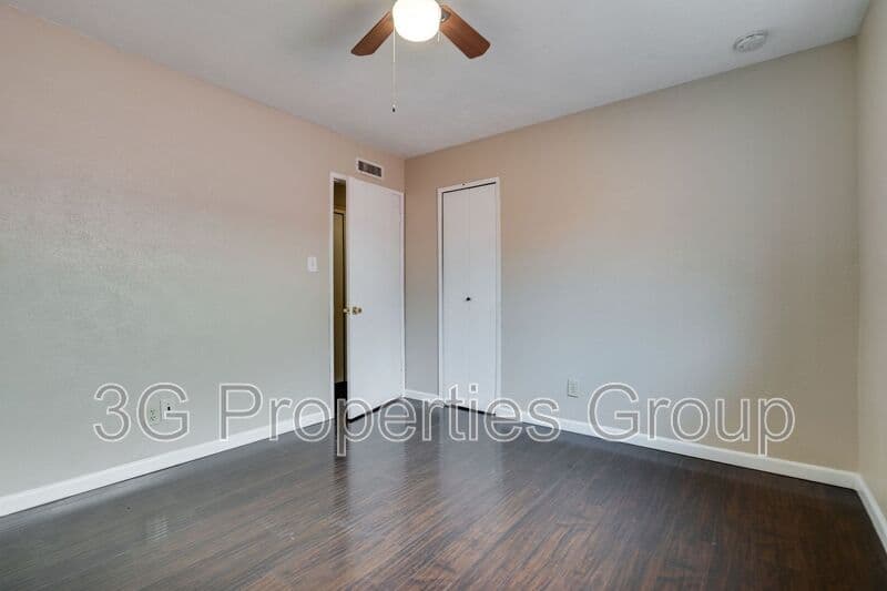 Coppell House: 216 Park Meadow Way