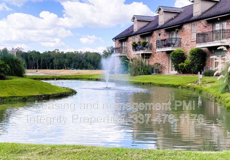 Baton Rouge Condo: 888 S Kenilworth Pkwy