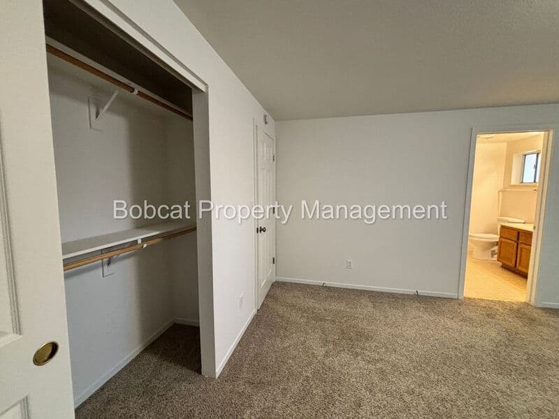 Carson City House: 707 Armory Ln