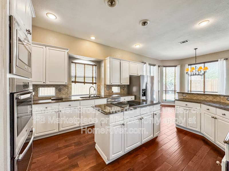 Plano House: 3608 Edgestone Dr