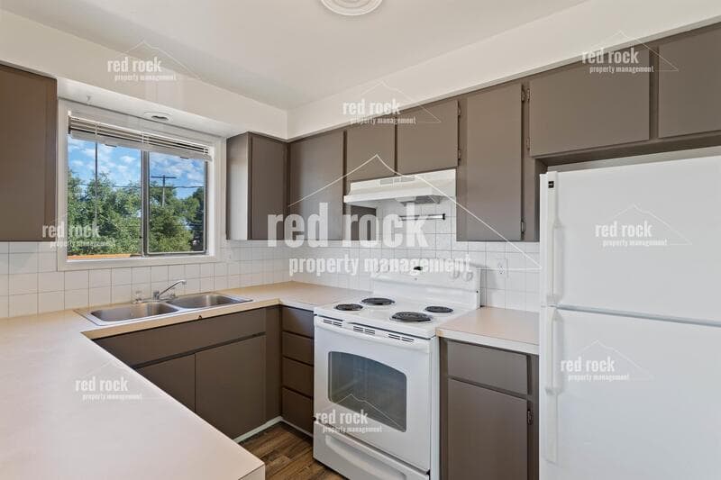 Spokane Valley Condo: 2724 North Perrine Court - 1