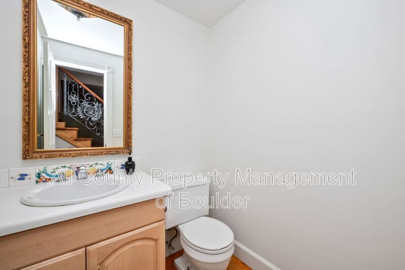 Boulder House: 4453 Pali Way