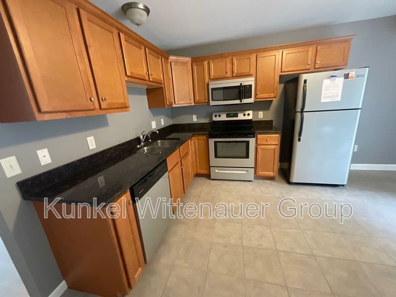 Mascoutah Condo: 704 Fountain View A-H