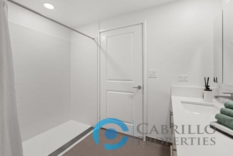 San Diego Apartment: 2724 El Cajon Blvd