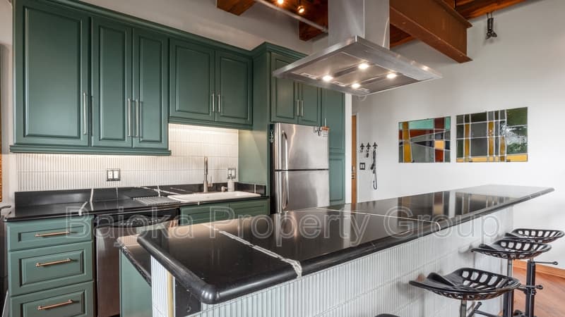 Detroit Condo: 6533 East Jefferson Avenue - 224