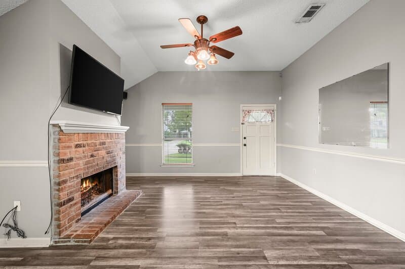 Baton Rouge House: 692 John Henry Drive