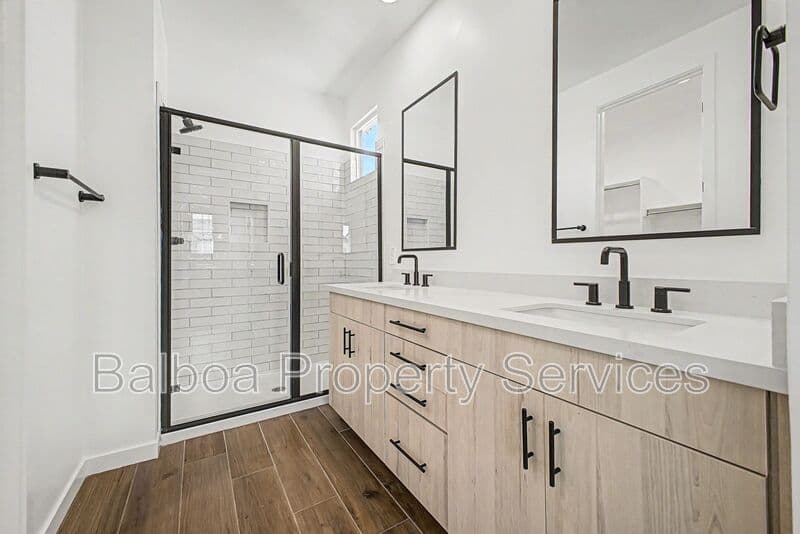 Gilbert House: 2345 E Stephens Ct