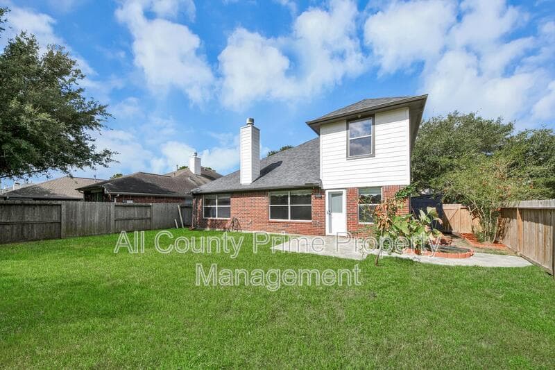 Cypress House: 22030 Gold Leaf Trail