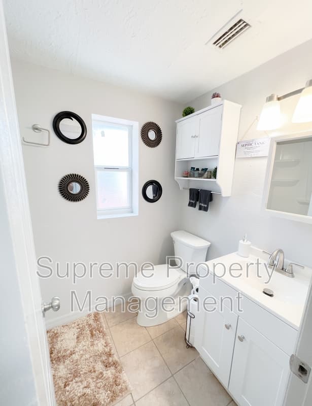 Saint Petersburg House: 1740 19th Ave S Unit 1/2