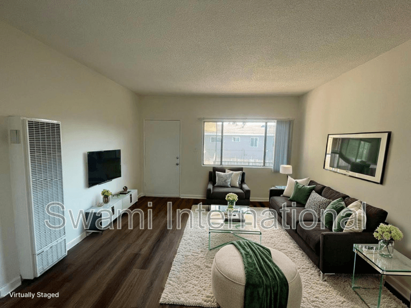 Los Angeles Condo: 10970 S. Figueroa St.
