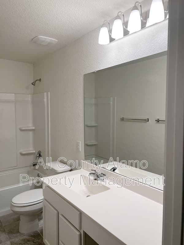 New Braunfels House: 4584 Klein Meadows