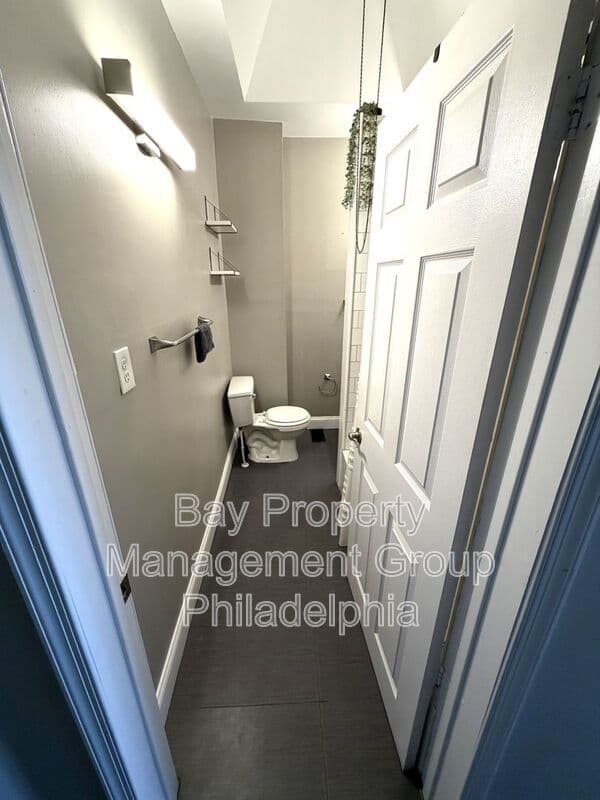 Philadelphia House: 2614 Ingersoll St