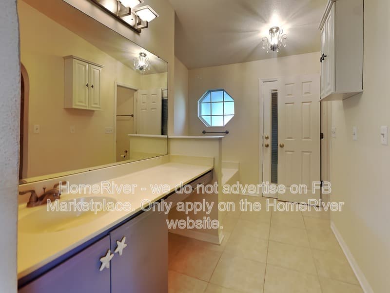 Port Saint Lucie House: 501 SW Deer Run