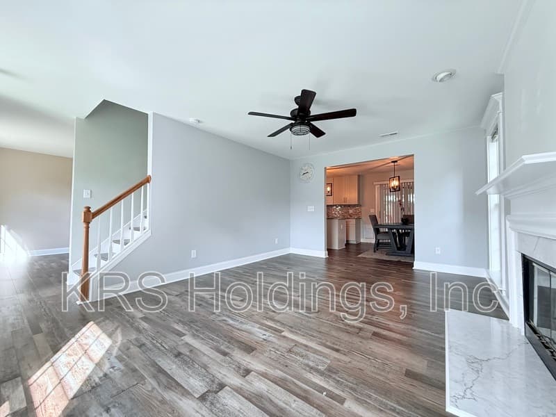 Raleigh House: 6920 Dawnalia Court