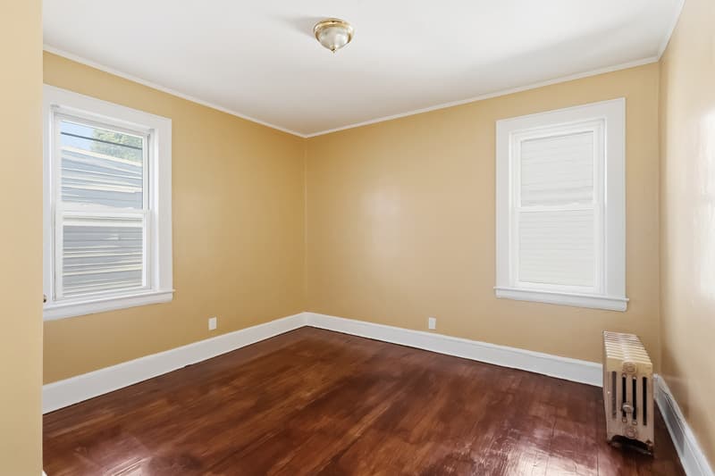 Irvington Condo: 16 Montrose Terrace