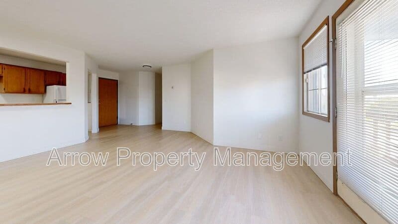 Bismarck House: 2141 Xavier-316
