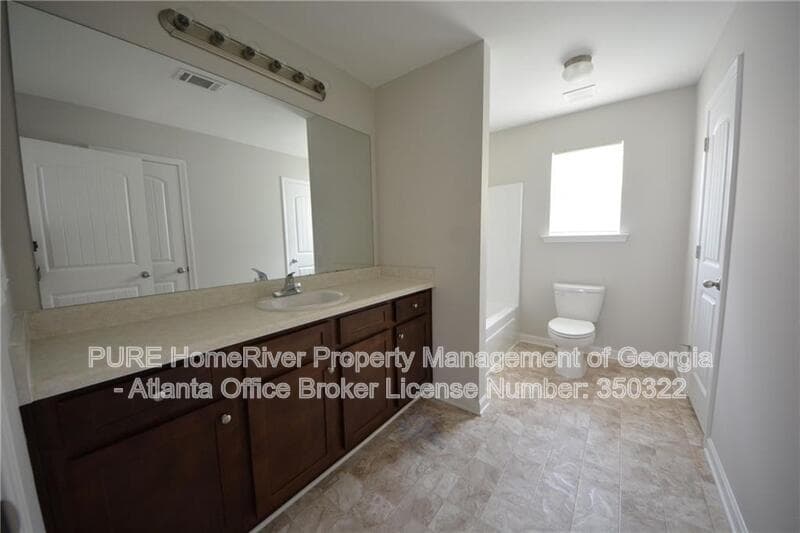 Mcdonough House: 554 Tulip Ln