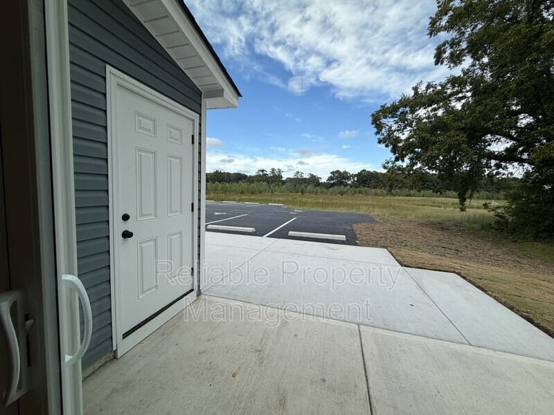 Pine Level Townhome: 428 W Main St