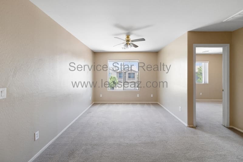 Maricopa House: 41881 W Avella Dr