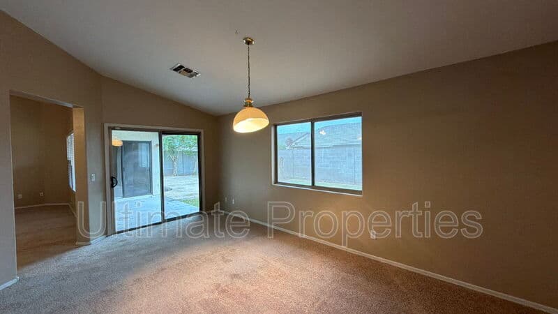 Surprise House: 13461 W Statler St