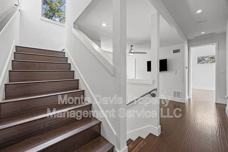 Austin Condo: 502 W 51st St