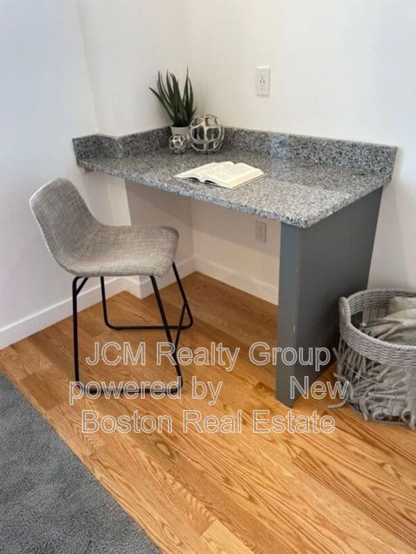 Lynn Condo: 69 North Common Street