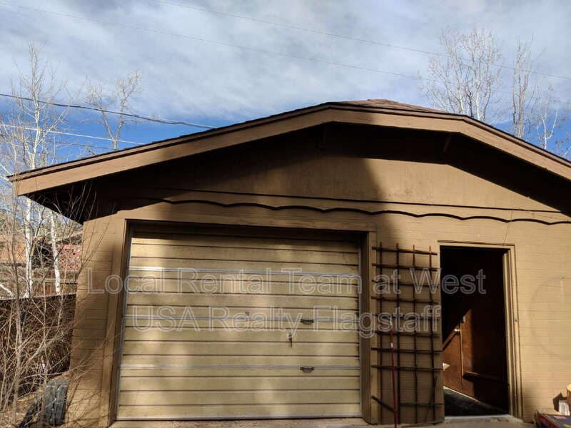 Flagstaff House: 422 E David Dr