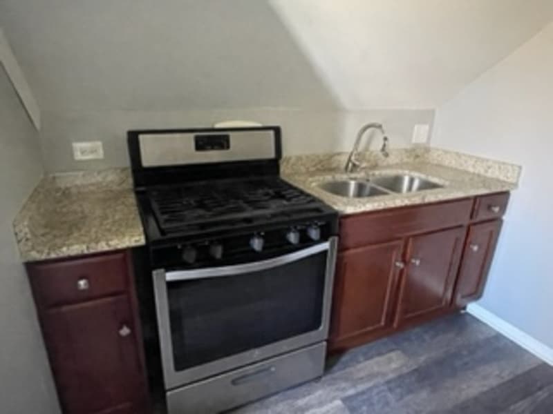 Elgin Condo: 608 Cooper Avenue - 1