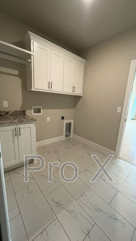 Pea Ridge House: 2408 Charles St