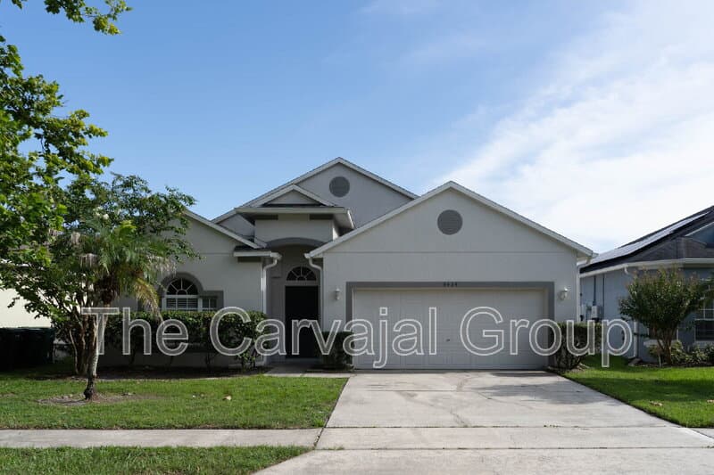 Orlando House: 4434 Waterside Pointe Cir