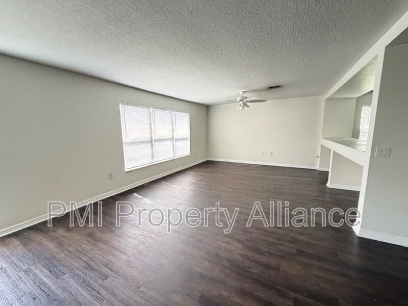 Davenport House: 1153 Elderberry Dr