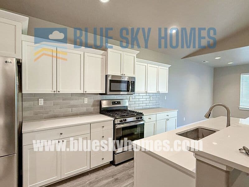 Caldwell House: 5517 Junegrass Way