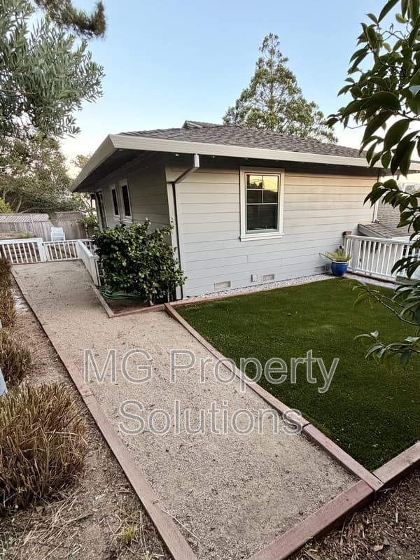 Mill Valley House: 74 Bay Vista Drive