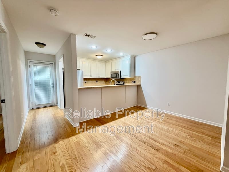 Clayton Townhome: 107 W Moss Creek Dr