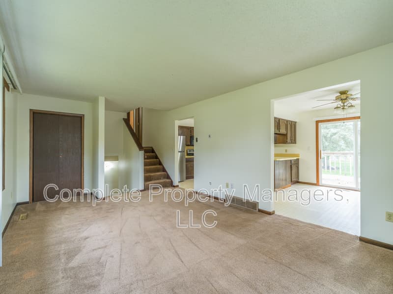 Albert Lea Condo: 1712 Gateway Drive