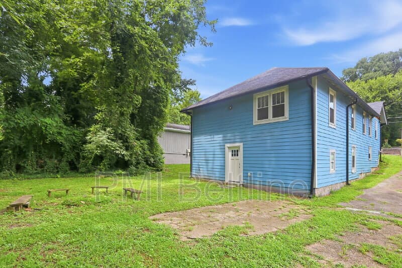 Atlanta House: 1164 Sells Avenue Southwest