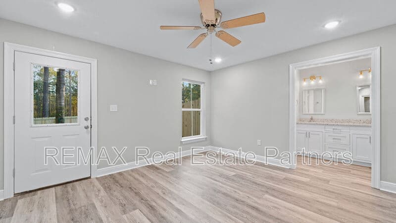 Petal Condo: 19 Bellamy Ln