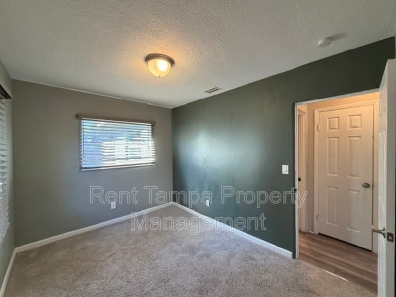St. Petersburg House: 1635 40th Street South