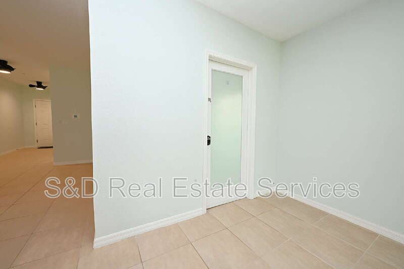 Lakeland House: 2028 Rosewood Cir