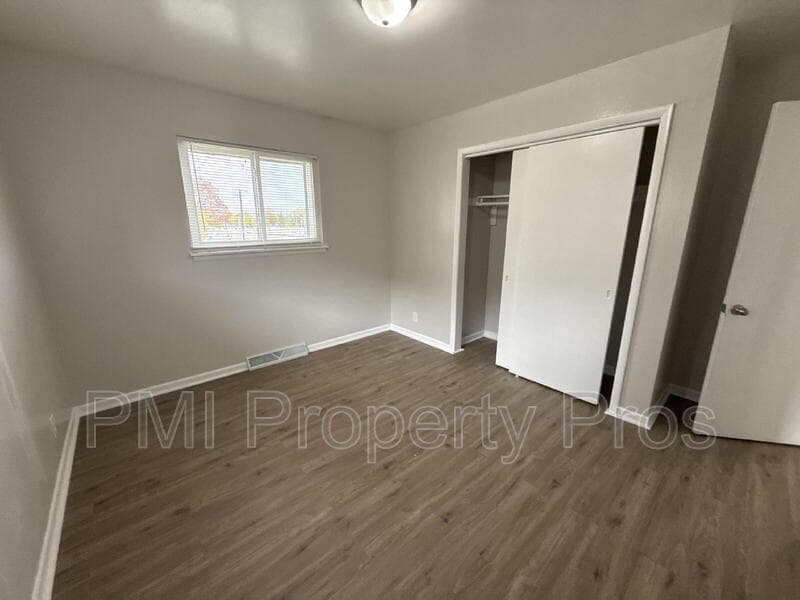 Milwaukee Condo: 7701 West Hampton Avenue
