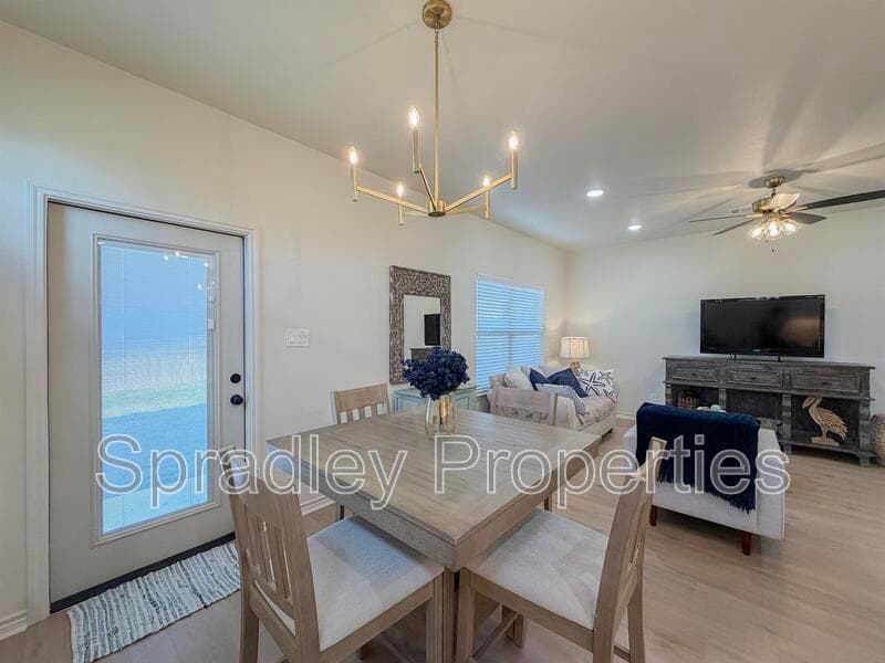 Temple Townhome: 1404 Rita Blanca Ct.